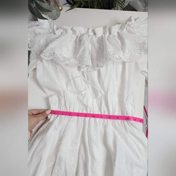 ‼️NEW IN‼️Elegant White Dress Size S - Picture 5 of 6